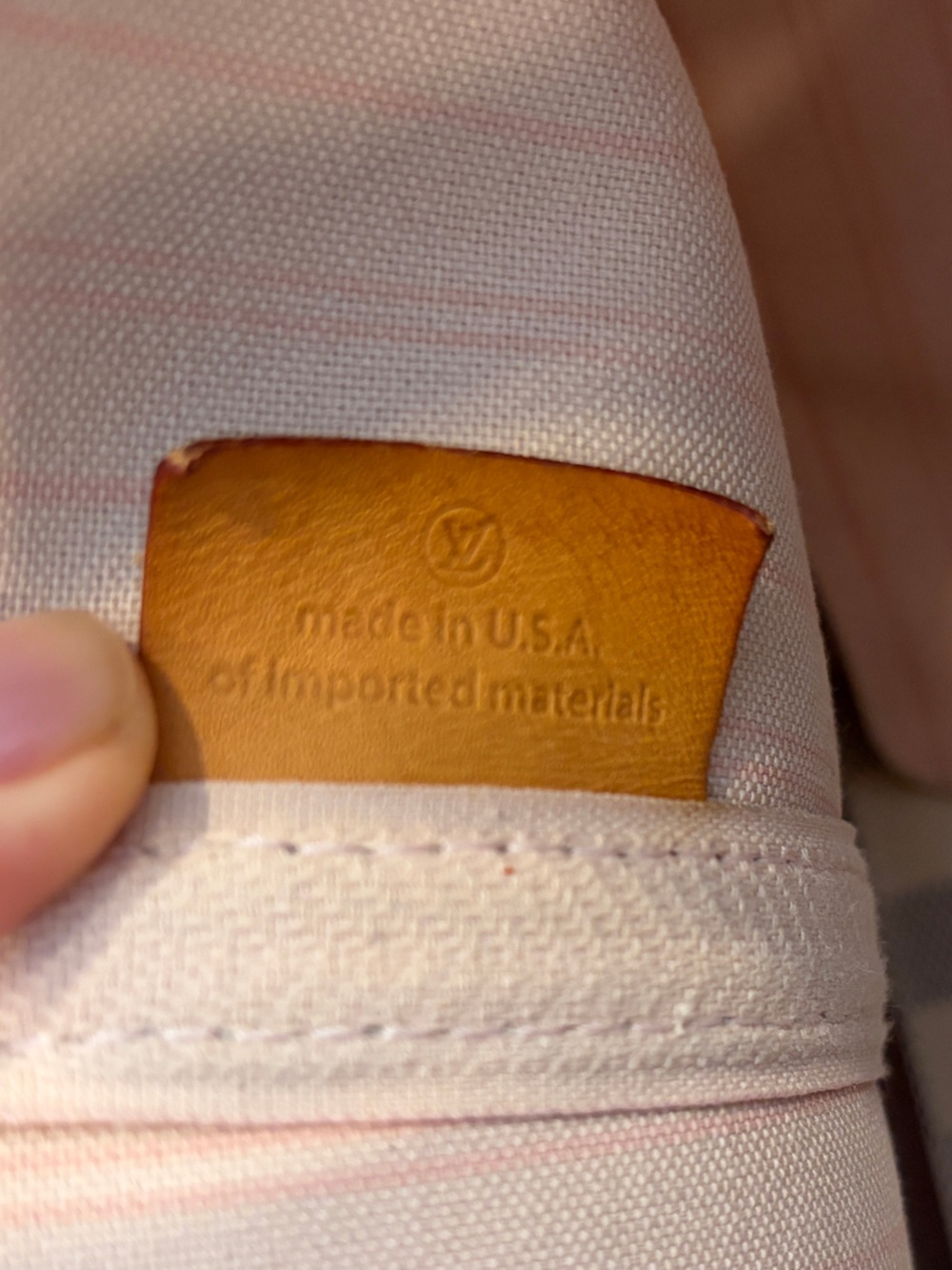 Louis Vuitton Neverfull - Picture 9 of 10